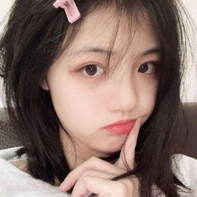 屋顶上的少女