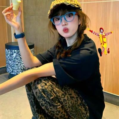 渺小而坚韧